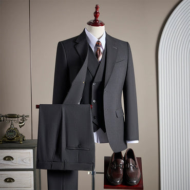 Dark Grey Tencel-wool Blend Fine Twill FabricCasual Men's 3 Pieces Business Mens Suit CN563