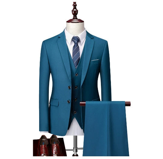 Classic 3 Piece Men's Suit with Regular Fit and Sophisticated Peak Lapel