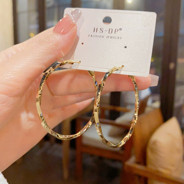 New Twisted Texture Gold Circle Earrings Exaggerated