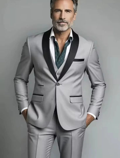Elegant Classic 3 Piece Men's Suit with Regular Fit and Sophisticated Peak Lapel