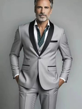 Elegant Classic 3 Piece Men's Suit with Regular Fit and Sophisticated Peak Lapel