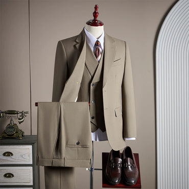 Mocha Tencel-wool Blend Fine Twill FabricCasual Men's 3 Pieces Business Mens Suit CN567