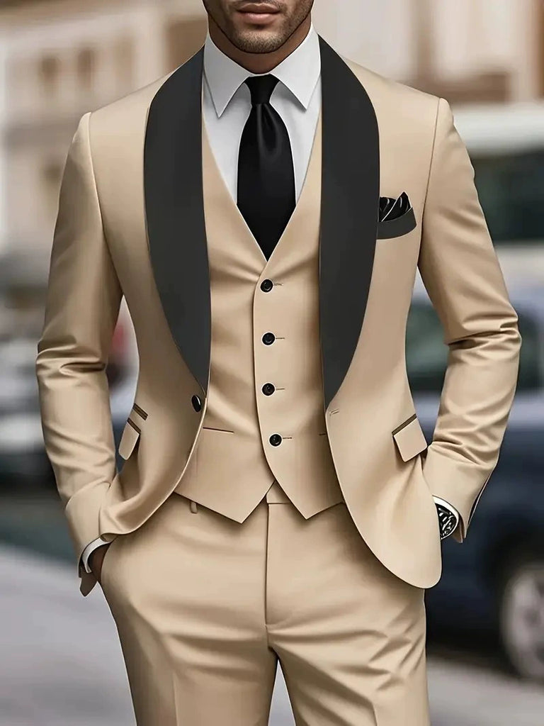 Classic 3 Piece Men's Suit with Regular Fit and Sophisticated Peak Lapel