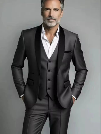 Elegant Classic 3 Piece Men's Suit with Regular Fit and Sophisticated Peak Lapel