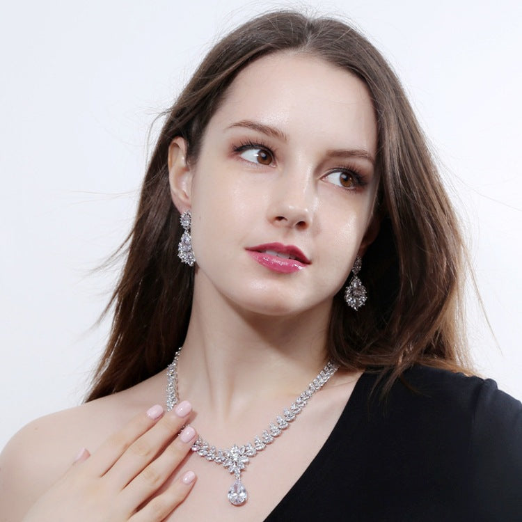 Flash Diamond Tassel Necklace Luxury Dress Accessories Dinner Clavicle Necklace CN01