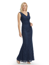 Chicsew Mother of The Bride Dresses V-Neck Sleeveless Lace Mermaid Maxi Gown Elegant Flowy Formal Wedding Event Dress