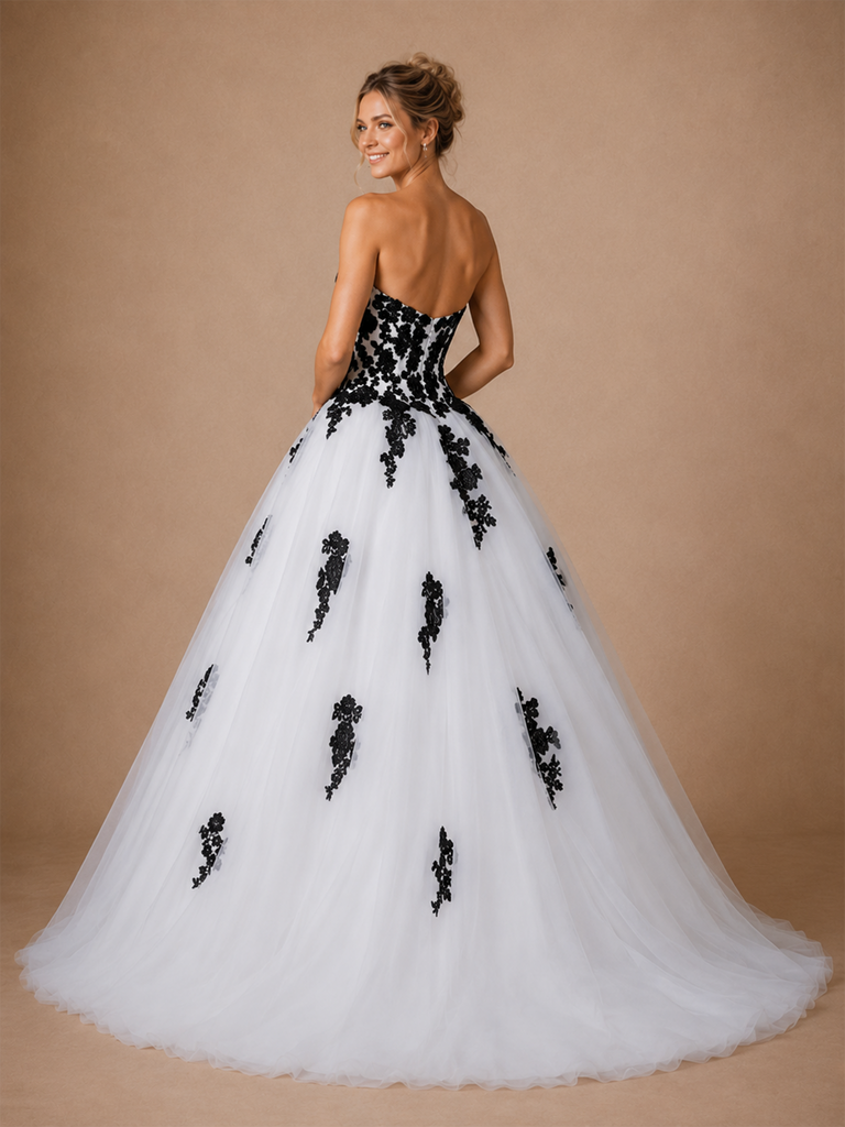 ChicSew Elegant Sweetheart A-Line Tulle Floor-Length Wedding Dress With Lace Appliques