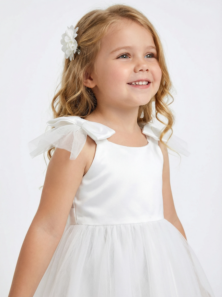 Elegant Tulle Flower Girl Dress with Soft Bow Shoulders