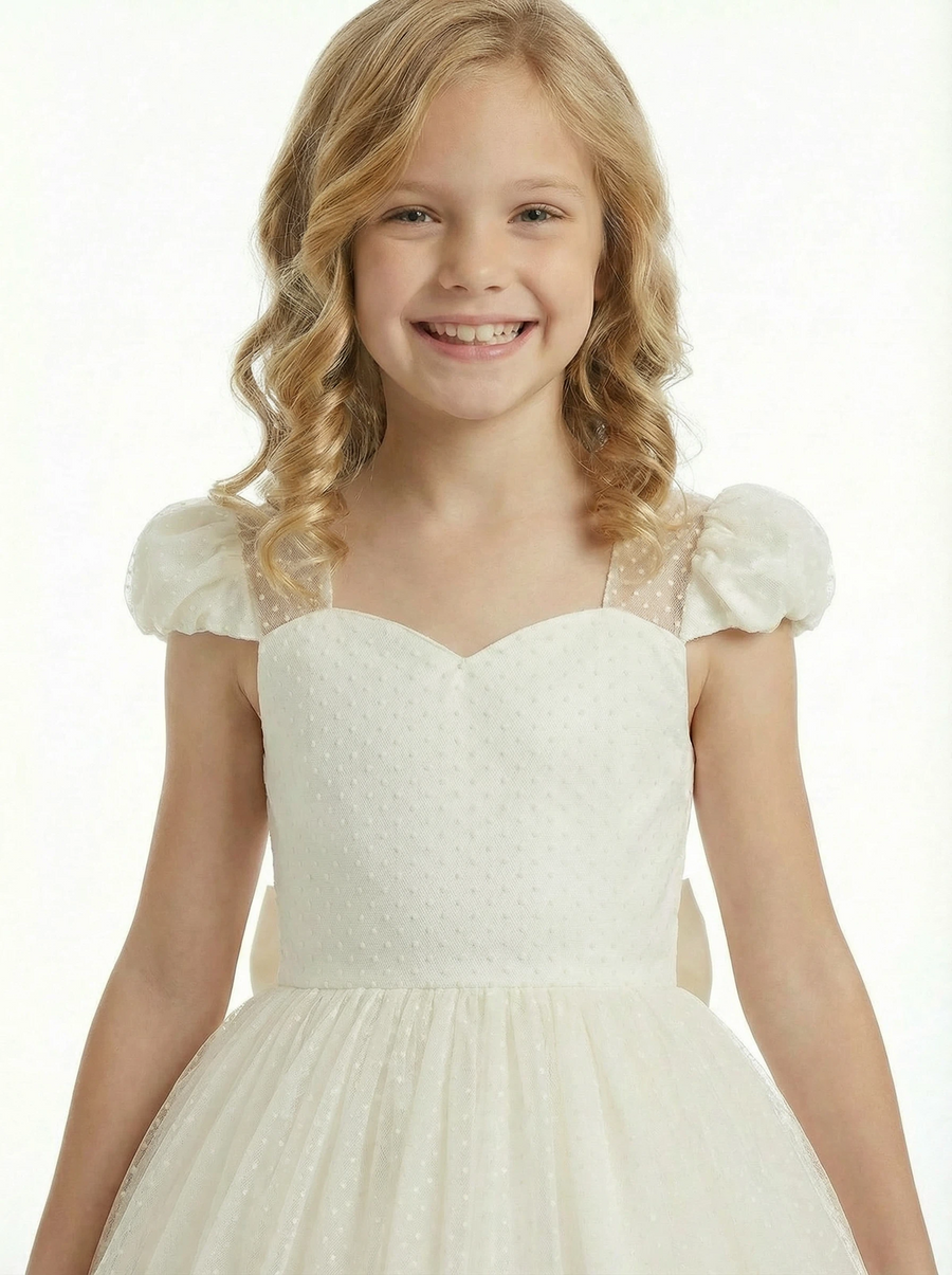 Sweetheart-Neck Puff-Sleeve Flower Girl Dress A-Line Polka-Dot Tulle Gown with Back Bow & Button Detail for Weddings & Formal Occasions