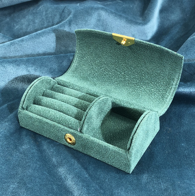 Ring Box Wedding Ring Earring Box Travelling Jewelry Box Random color  CN387