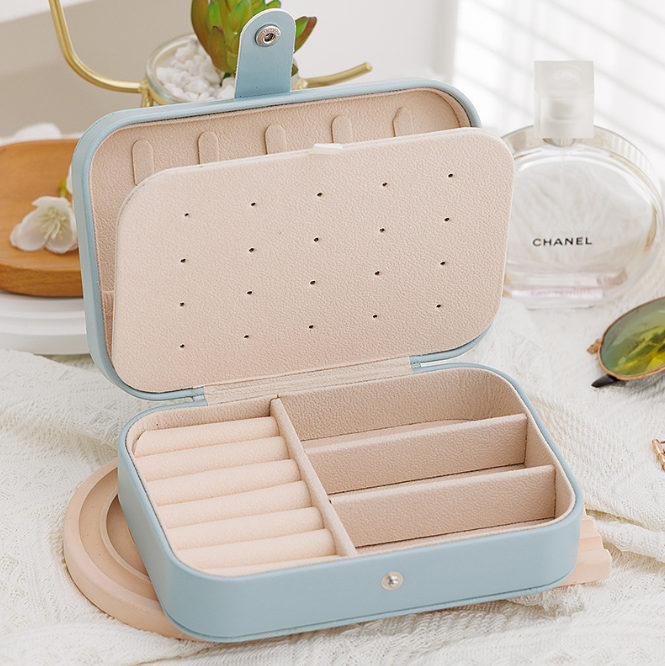 Ring Box Wedding Ring Earring Box Travelling Jewelry Box Random color  CN390
