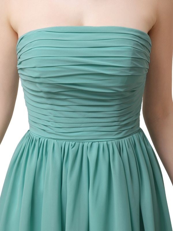Pretty Strapless Chiffon A-line Knee-Length Short Bridesmaid Dresses
