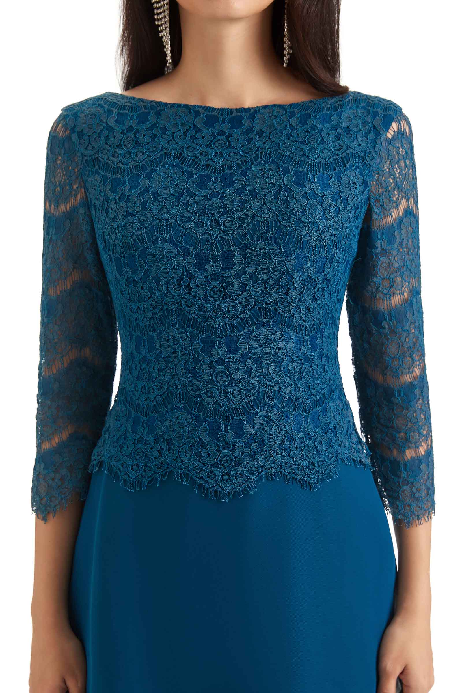 Elegant Long Sleeves Tea Length Lace Mother of The Bride Dresses