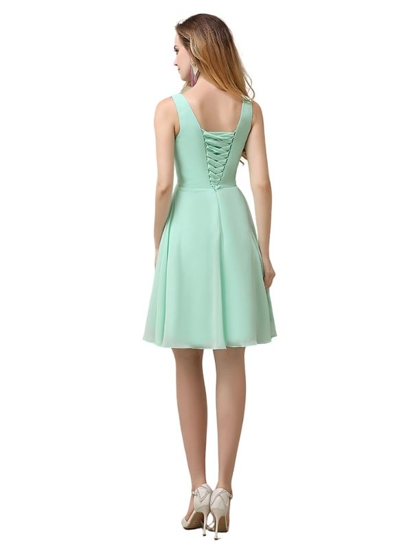 Chiffon A-line V-Neck Knee-Length Short Bridesmaid Dresses