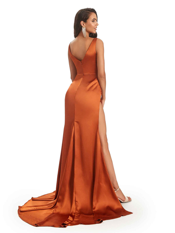 Elegant Side Slit Scoop Mermaid Long Sexy Ruched Satin Formal Evening Dress Online