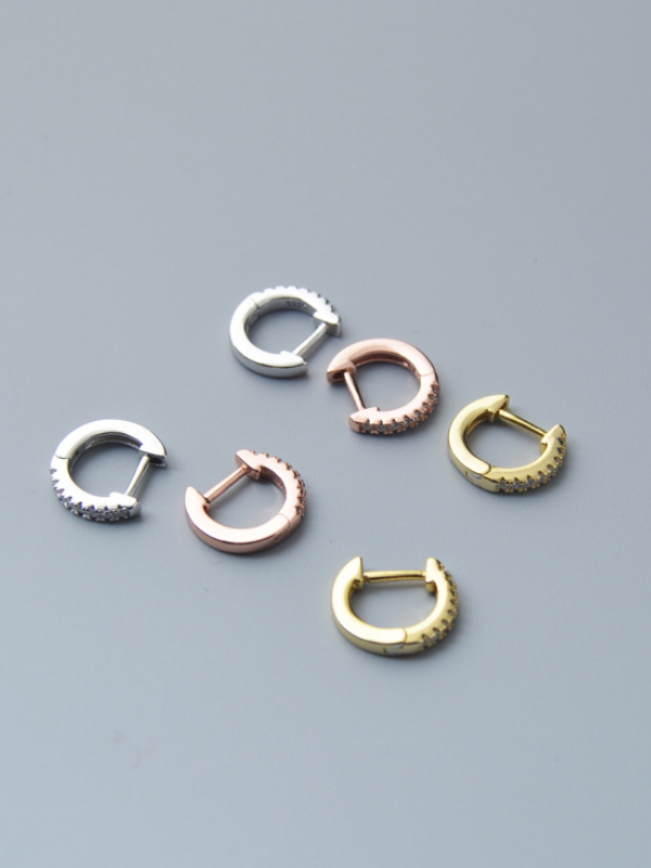 Sterling Silver Deluxe Row of Diamonds Earrings