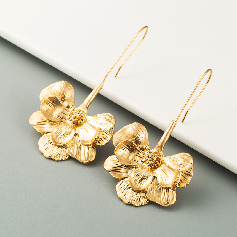 New Fashion Long Flower Ear Hook Earrings Simple Golden Temperament Earrings